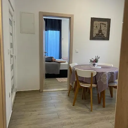 Iva 公寓 图彻皮